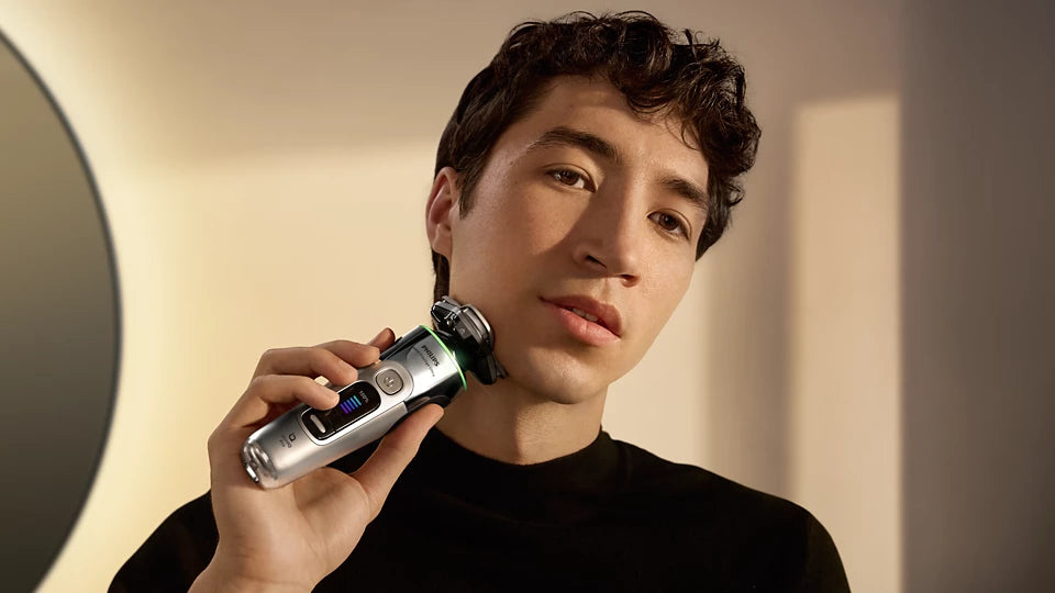 Philips i9000 Prestige Ultra Electric Shaver XP9404/31